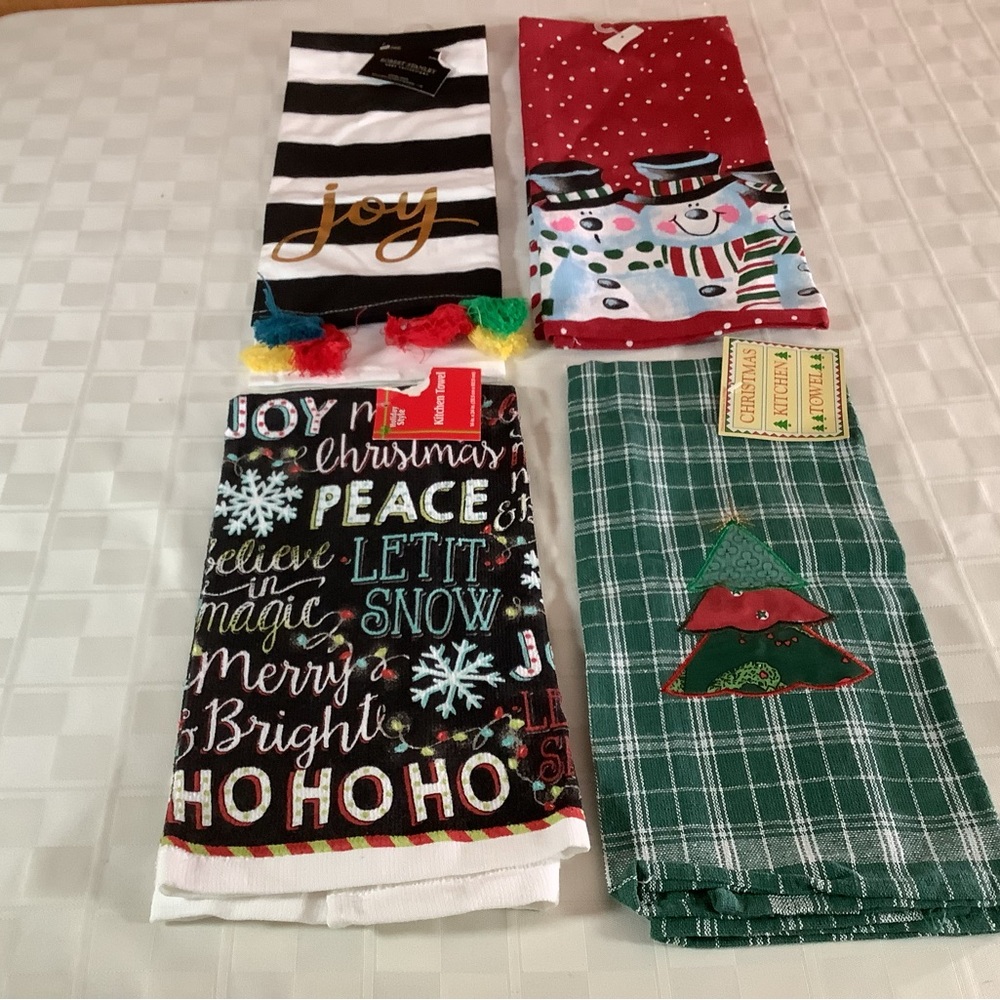 New 4 Christmas kitchen towels